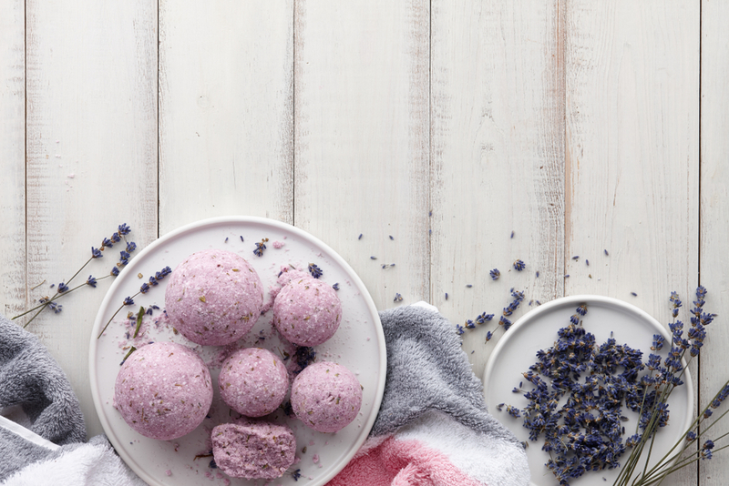 Make Your Own Bath Bomb With This Little Recipe! | Shutterstock