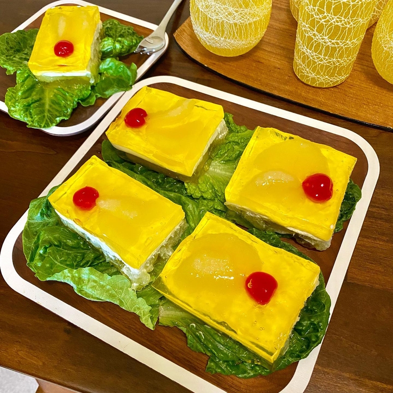 Jello and Cream Cheese Squares | Instagram/@theadventuresofmisstipsy