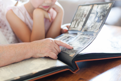 Woman Discovers Grandparents’ Postcards on eBay | 