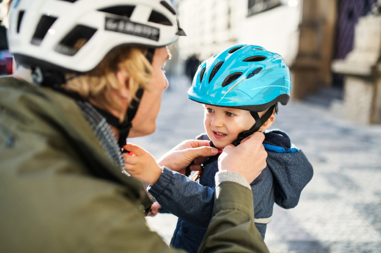 5 Simple Ways to Get Your Child to Wear a Helmet