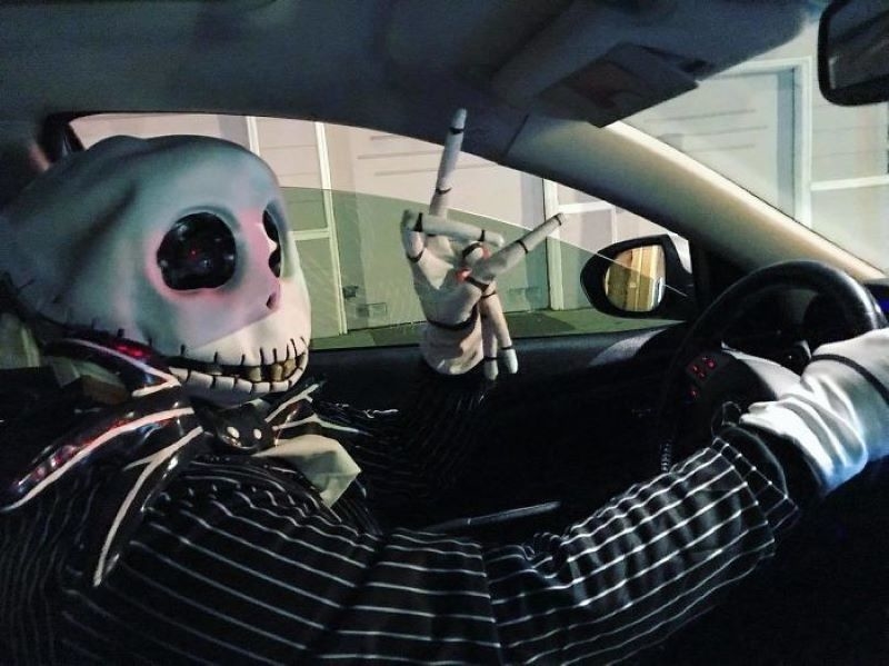 The Spookiest Drive Ever | Pinterest.com/boredpanda