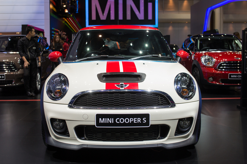 Mini Cooper | Shutterstock