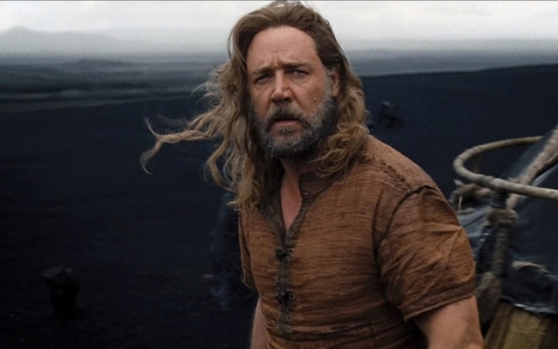 Russell Crowe as Noah in Noah | Alamy Stock Photo