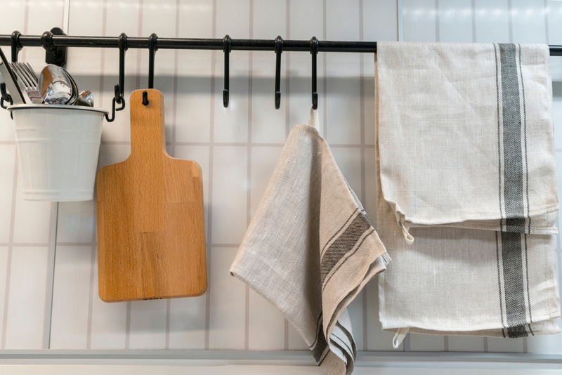 Smelly Kitchen Towels | Victor Tkachev/Shutterstock