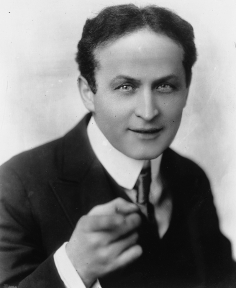 Harry Houdini | Getty Images Photo by Hulton Archive