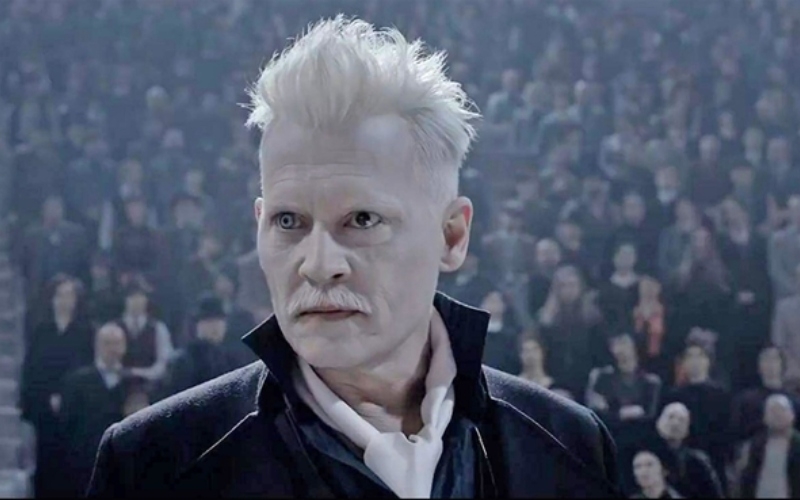 Johnny Depp as Gellert Grindelwald in Fantastic Beasts and Where to Find Them | Alamy Stock Photo by Pictorial Press Ltd