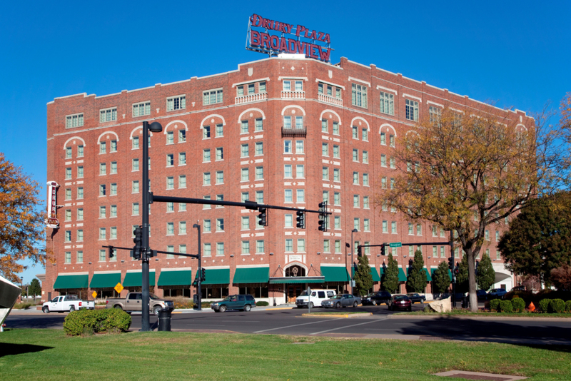 The Drury Plaza Broadview Hotel in Wichita | Alamy Stock Photo by RGB Ventures/SuperStock/Bill Cobb/William Cobb