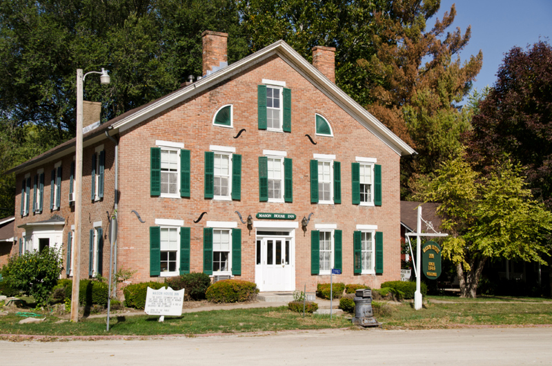 Mason House Inn in Bentonsport, Iowa | Alamy Stock Photo by Michael Snell