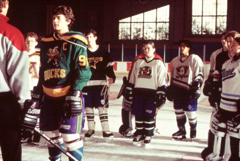 The Cast and Behind the Scenes of “The Mighty Ducks” – Page 22