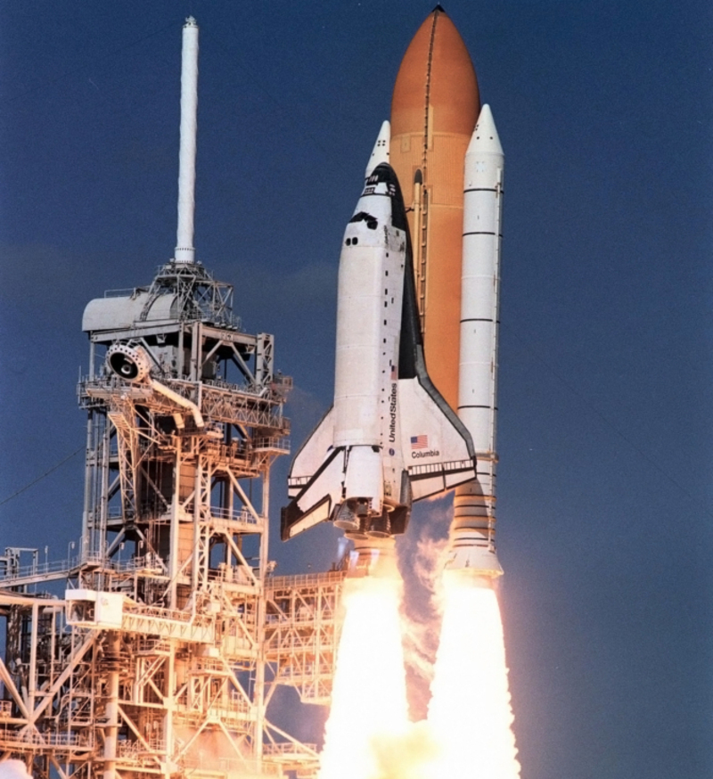 Space Shuttle Columbia Explosion | Getty Images Photo By Red Huber/Orlando Sentinel/Tribune News Service