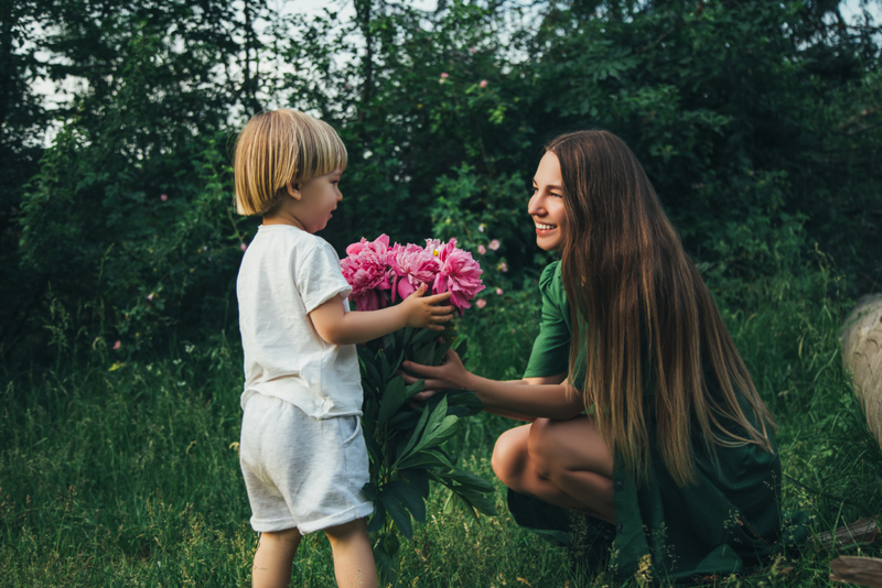 Simple Ways to Teach Your Children How to Be Kind | Getty Images Photo By Iuliia Bondar