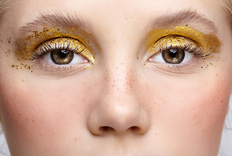 Glittery Eye Makeup | Alamy Stock Photo by Sergey Pristyazhnyuk