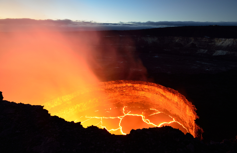 Si los volcanes se agitan, se expanden y se vuelven gaseosos, están a punto de explotar | Shutterstock
