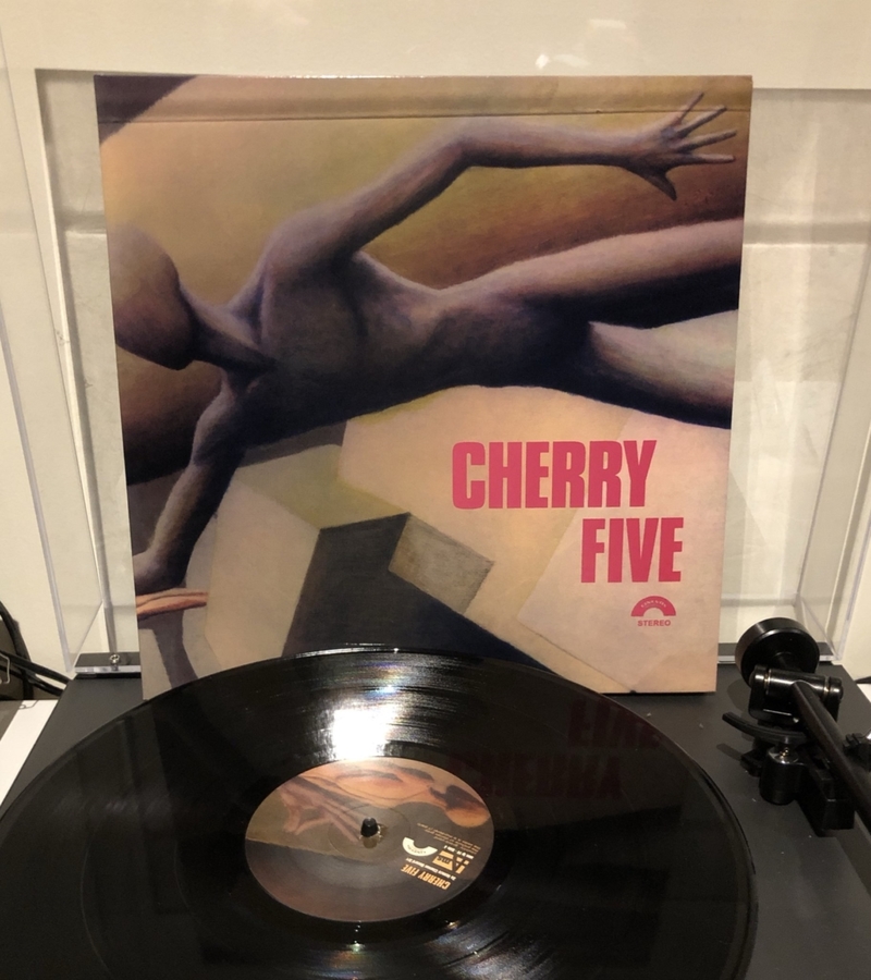 Cherry Five, Cherry Five | Twitter/@iap1964