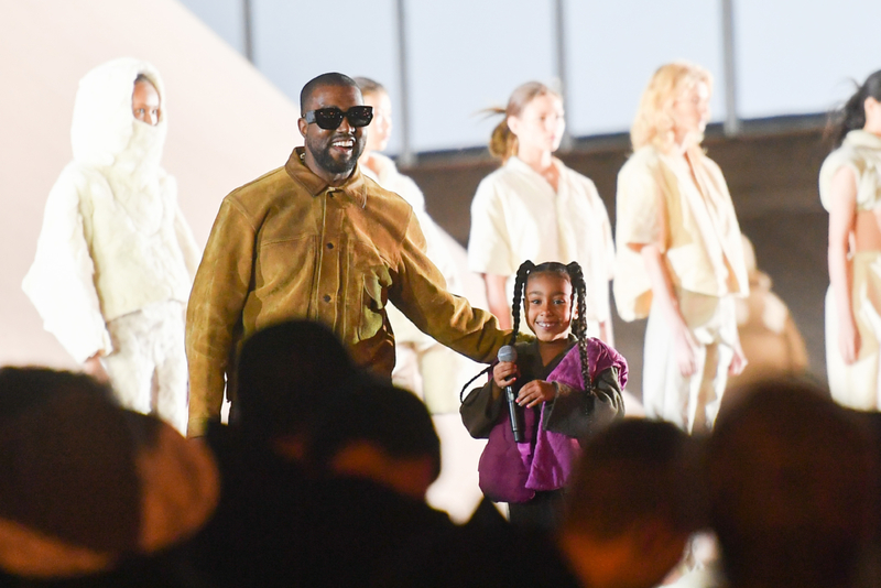 Kanye West und North West | Getty Images Photo by Stephane Cardinal