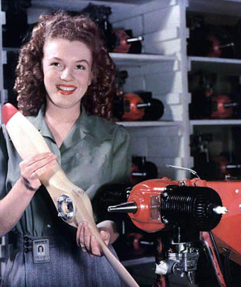 Hola Norma Jean, 1944 | Alamy Stock Photo by PJF Military Collection