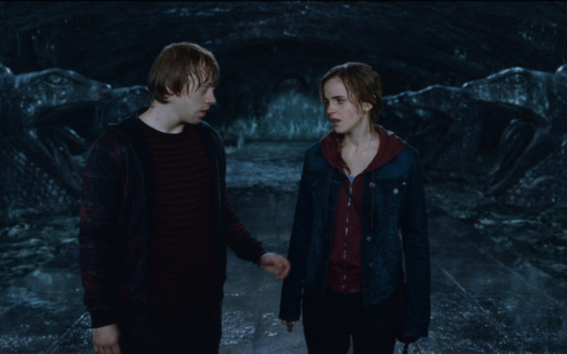 Rupert Grint and Emma Watson Breaking the Friendzone | MovieStillsDB Photo by jeffersonallves/Warner Bros