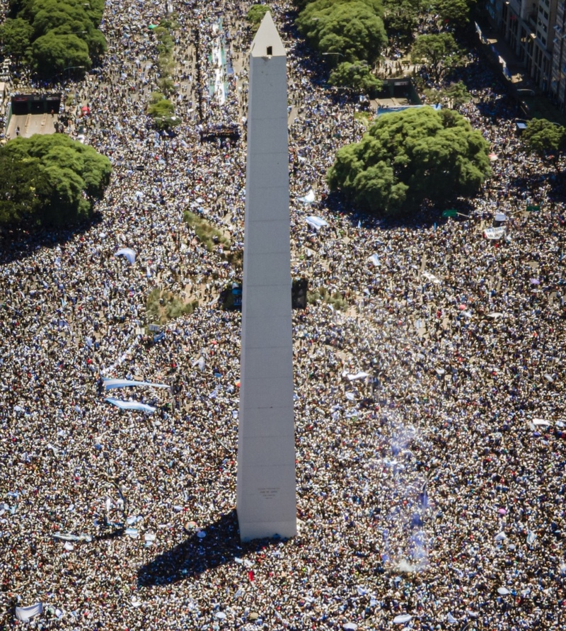 Pillar of Victory | Getty Images Photo by Marcelo Endelli