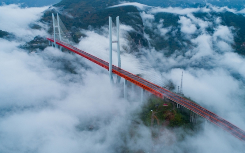 Puente Duge, China | Alamy Stock Photo by Imaginechina Limited 