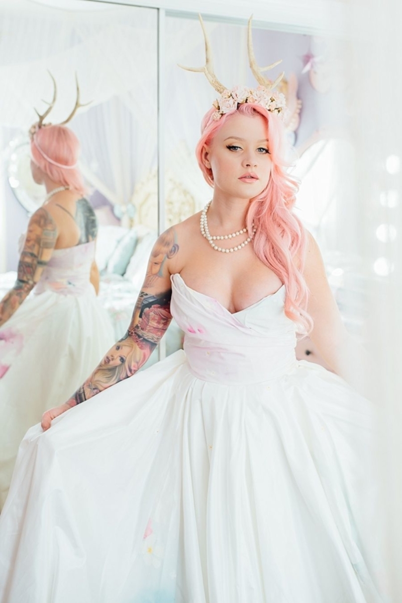 #unicornbride #tumblr #pastelhair #bridegoals | pinterest.com/harleyjoker3