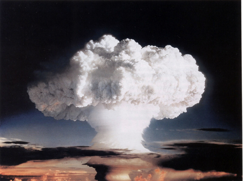 Explosión nuclear | Alamy Stock Photo