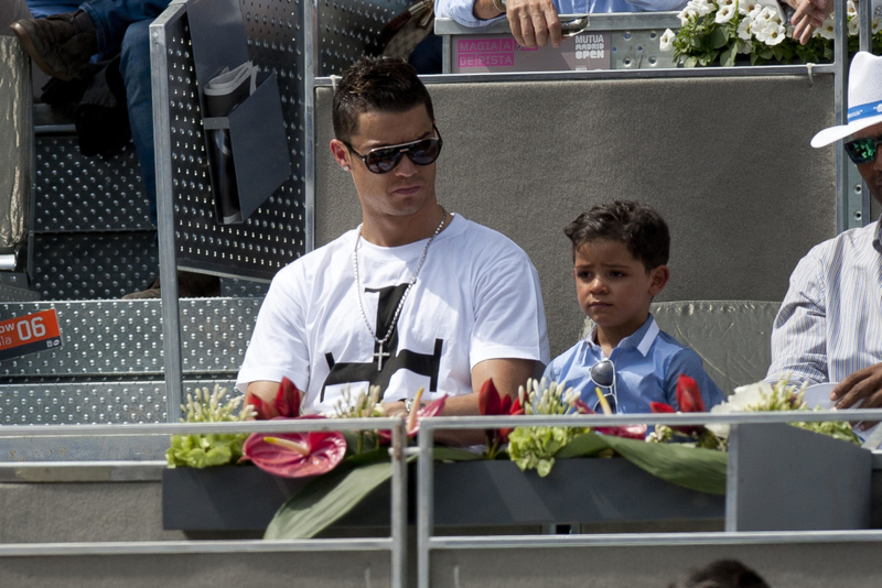 Quem é a mãe de Cristiano Ronaldo Jr.? | Alamy Stock Photo