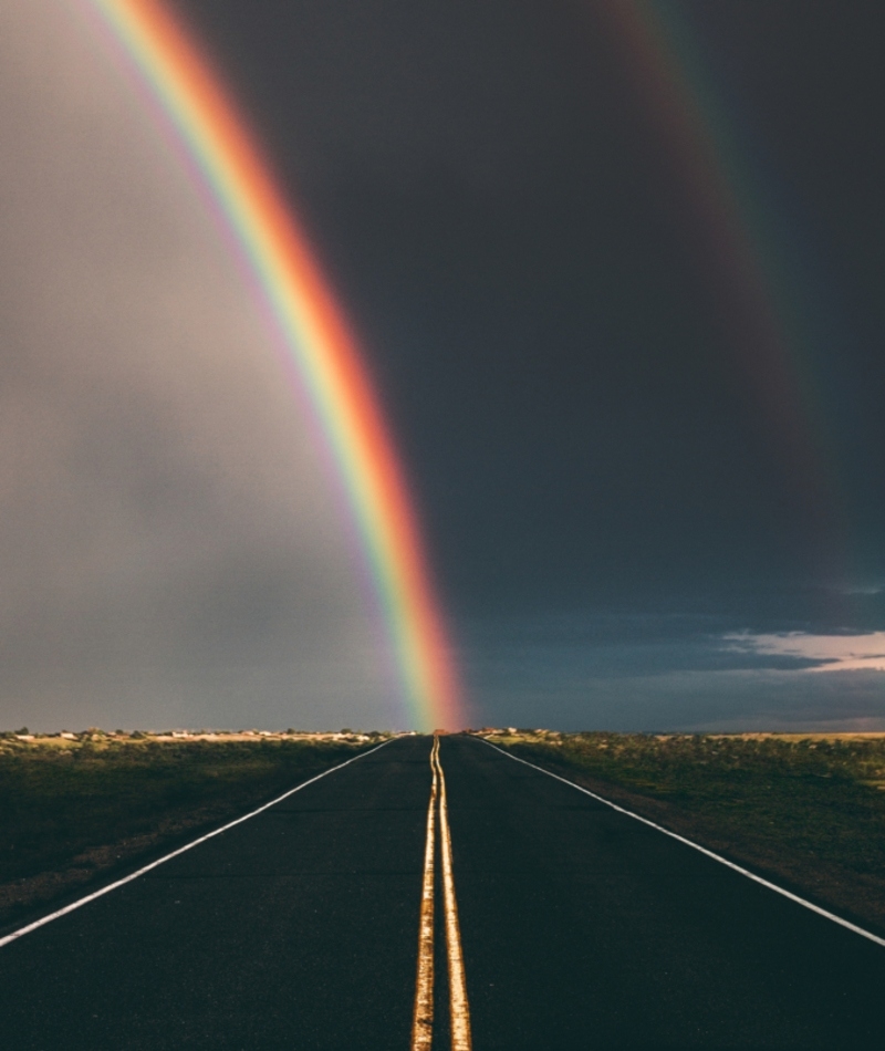 Der Regenbogen und die goldene Straße | Getty Images Photo by Ty Newcomb