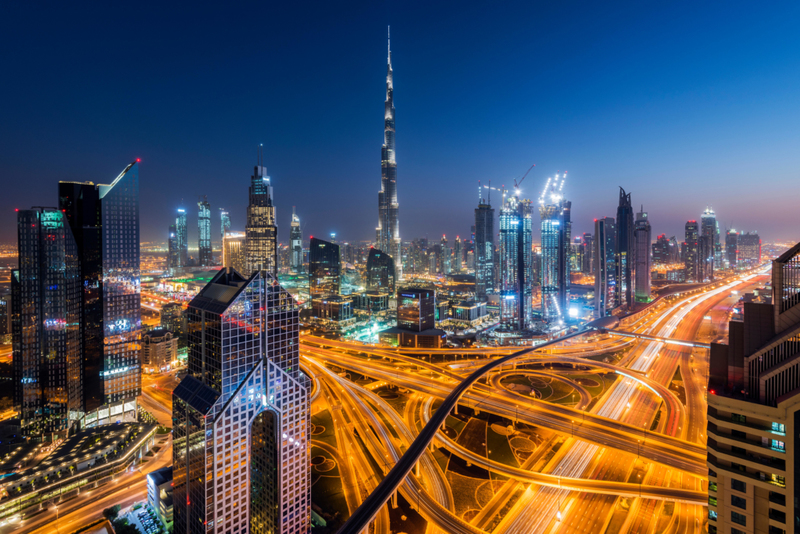 Dubai wetteifert um das größte und beste Angebot | Alamy Stock Photo
