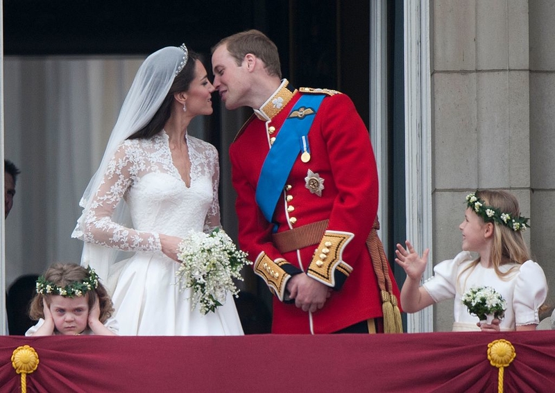 Der Kuss auf dem Balkon | Getty Images Photo by Mark Cuthbert/UK Press