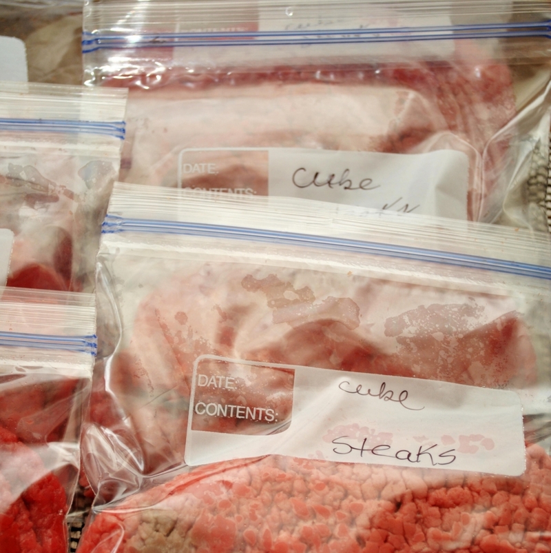 Flatten Your Ground Beef Before Storing | Alamy Stock Photo