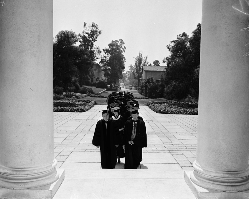 Die Willsons | Getty Images Photo by Los Angeles Examiner/USC Libraries/Corbis