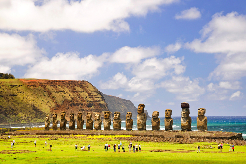 What Archeologists Found on Easter Island Left Them Questioning Everything | Shutterstock