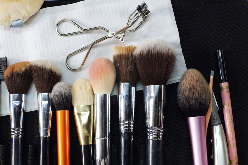 NO utilices brochas de maquillaje sucias | Jade ThaiCatwalk/Shutterstock