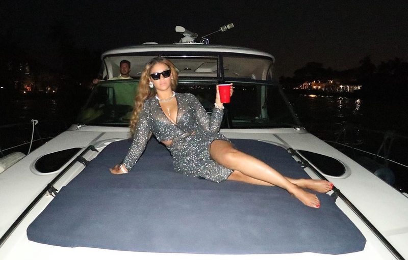 Beyoncé - 355 Millionen US-Dollar | Instagram/@beyonce