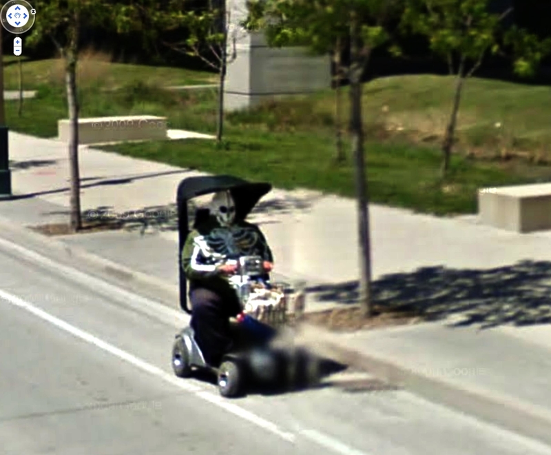 El vigilante del barrio | Flickr Photo by Ars Electronica via Nine Eyes of Google Street View / Jon Cavman