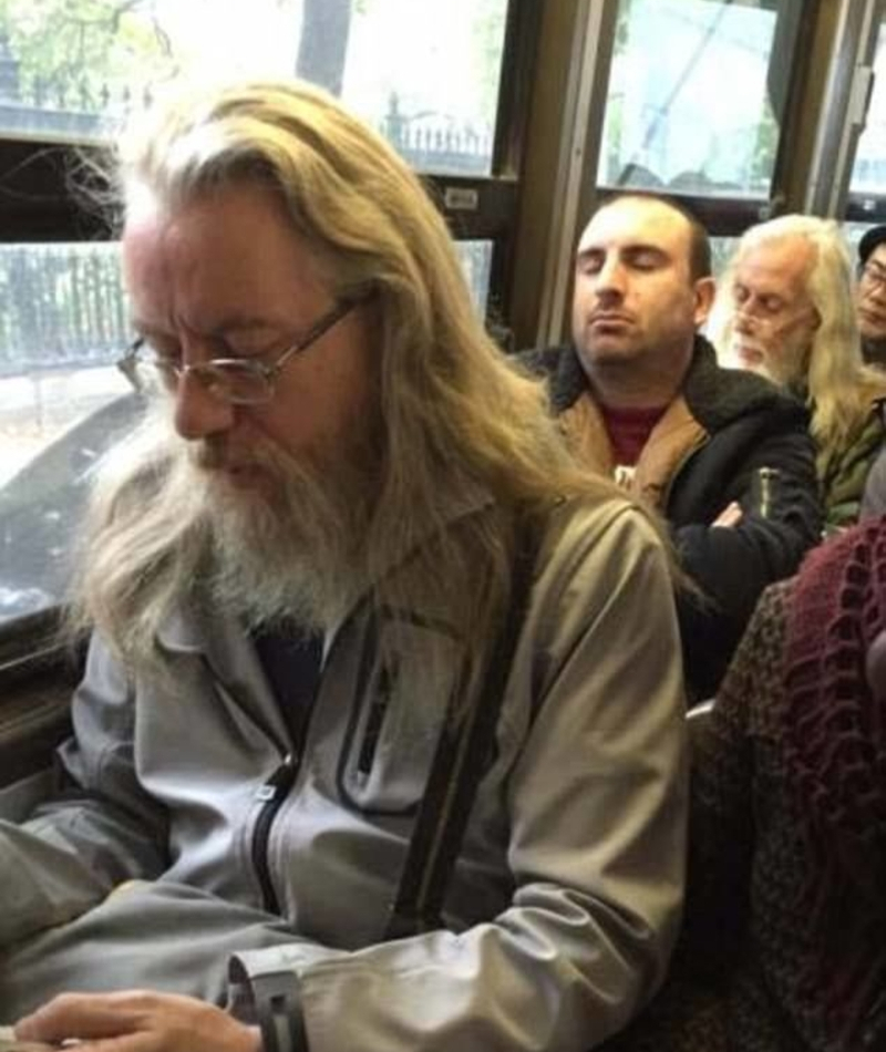 Gandalf fue visto en un autobús urbano | Imgur.com/represto