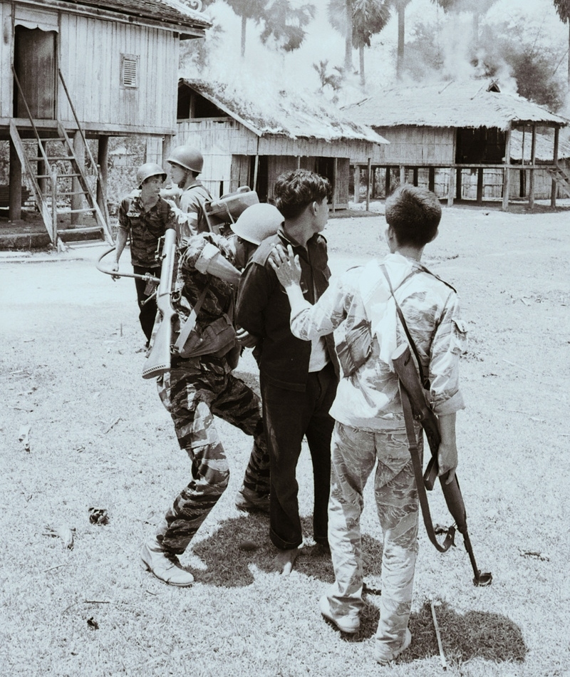 Miembro capturado de la guerrilla del Viet Cong | Getty Images Photo by Bettmann