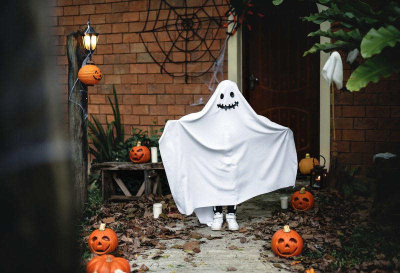 Timeless Treats: 5 Halloween Costumes That Will Never Go Out of Date | Shutterstock