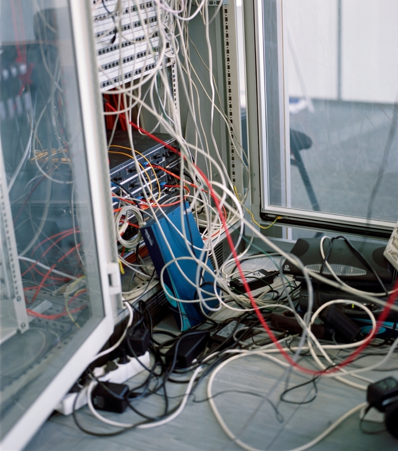 Cables e hilos viejos | Alamy Stock Photo by F1online digitale Bildagentur GmbH/Babic