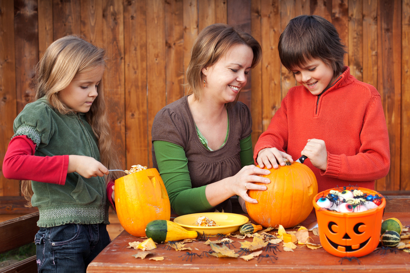 Comforting Costumes: How to Help Children Who Are Afraid of Halloween | Shutterstock