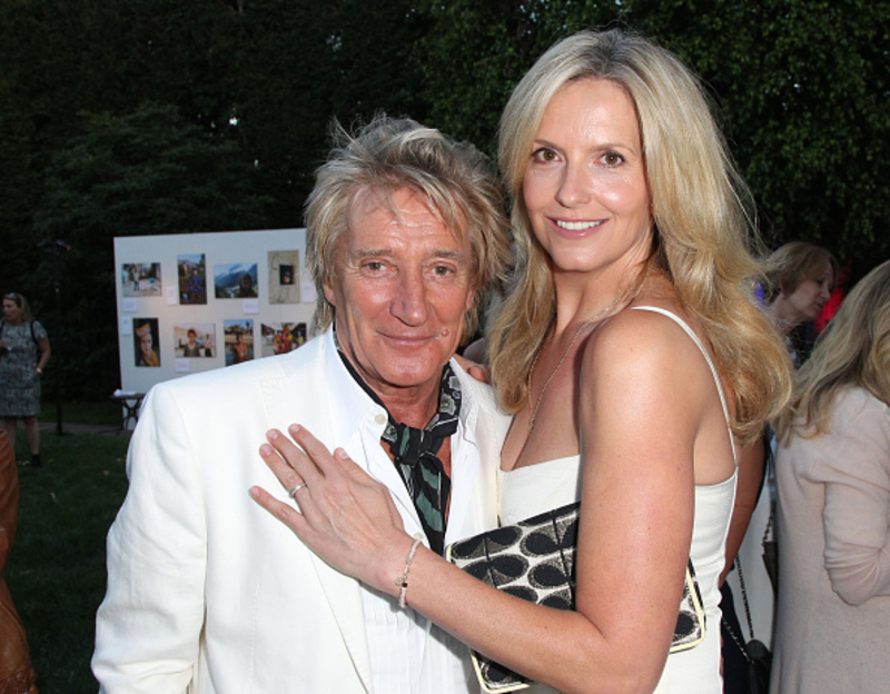 Rod Stewart y Penny Lancaster | Getty Images Photo by David Buchan/Getty Images for Theirworld