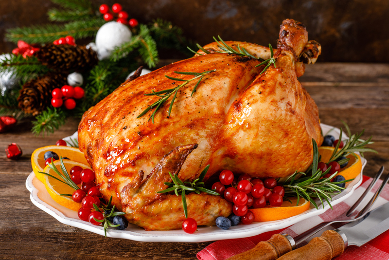 Festive Feasting: Unwrapping the Must Dishes on the Christmas Table | Shutterstock