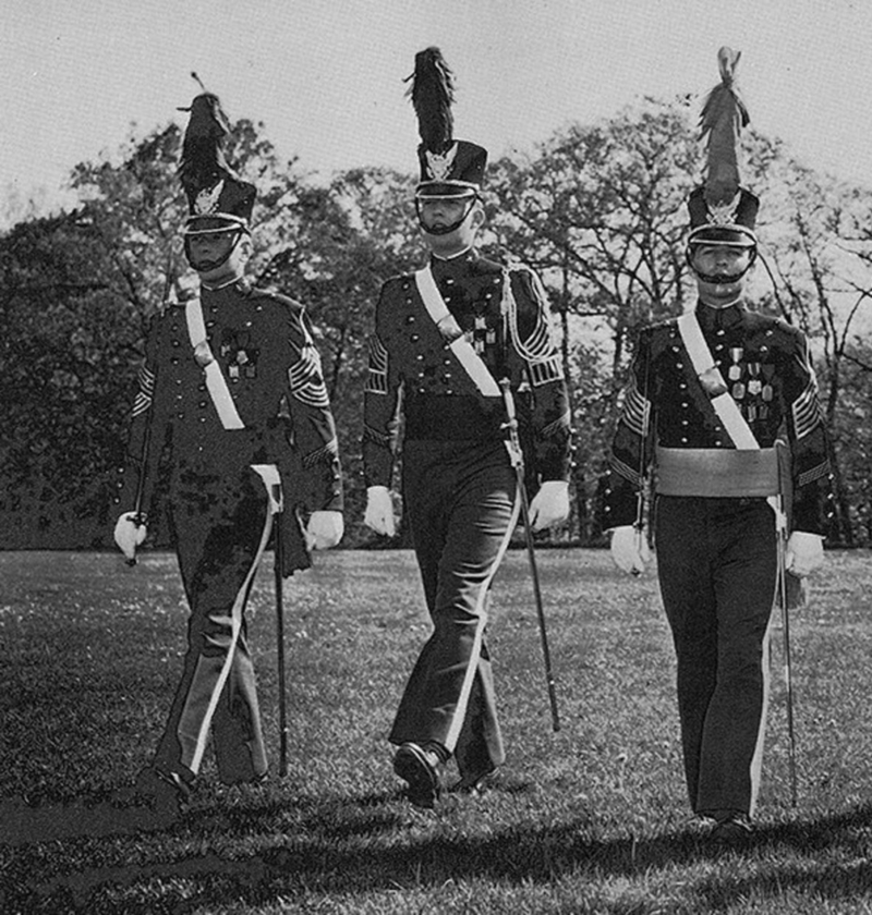 El hombre de uniforme | Alamy Stock Photo by Archive PL