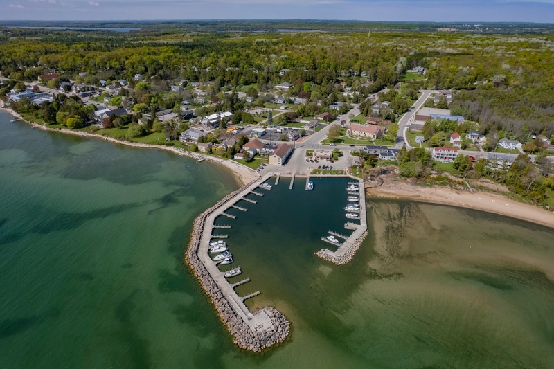 Wisconsin: Baileys Harbor | Shutterstock