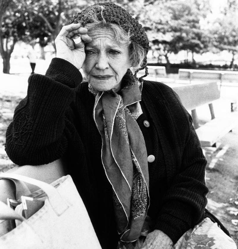 Sylvia Sidney – Aunt Fealty | Alamy Stock Photo by CBS/courtesy Everett Collection