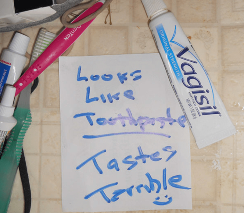 ¡Esto no es pasta de dientes papá! | Imgur.com/565mQ