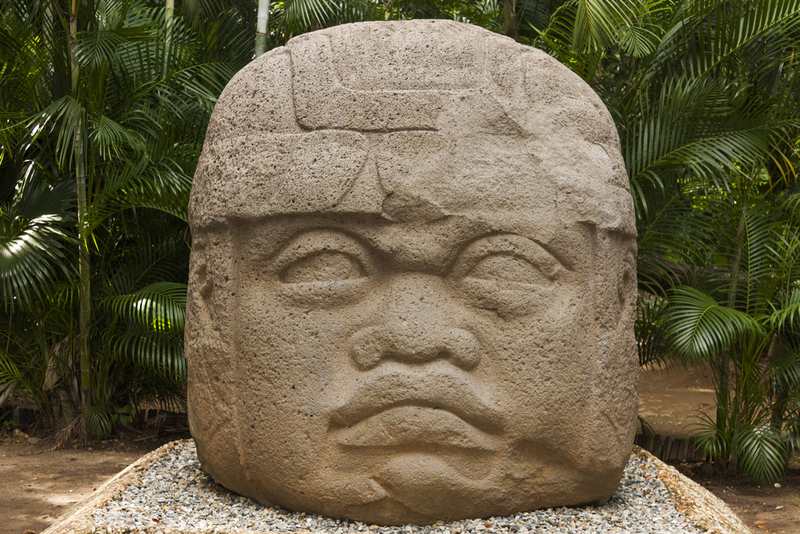 Una cabeza de piedra que pertenece a una de las civilizaciones más antiguas de la Tierra | Shutterstock