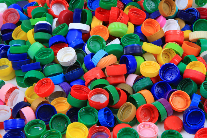 Der Kunststoffeinsatz im Deckel einer Sodaflasche | Shutterstock