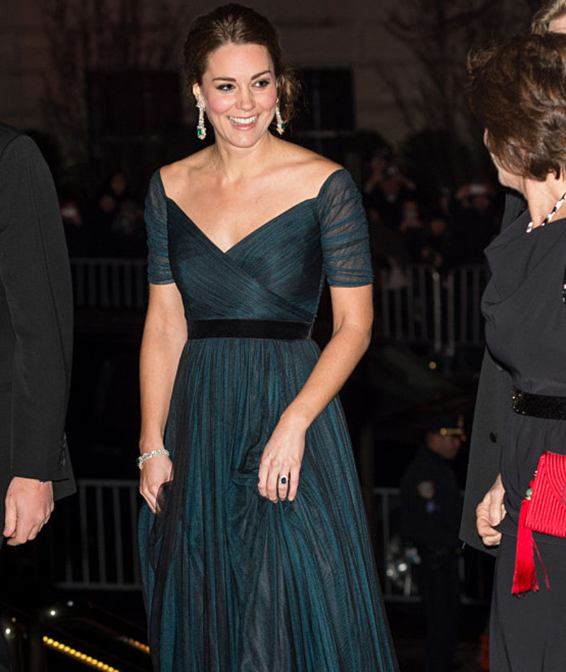 Blue-Green Jenny Packham Dress – December 2014 | Getty Images Photo by Samir Hussein/Pool/WireImage