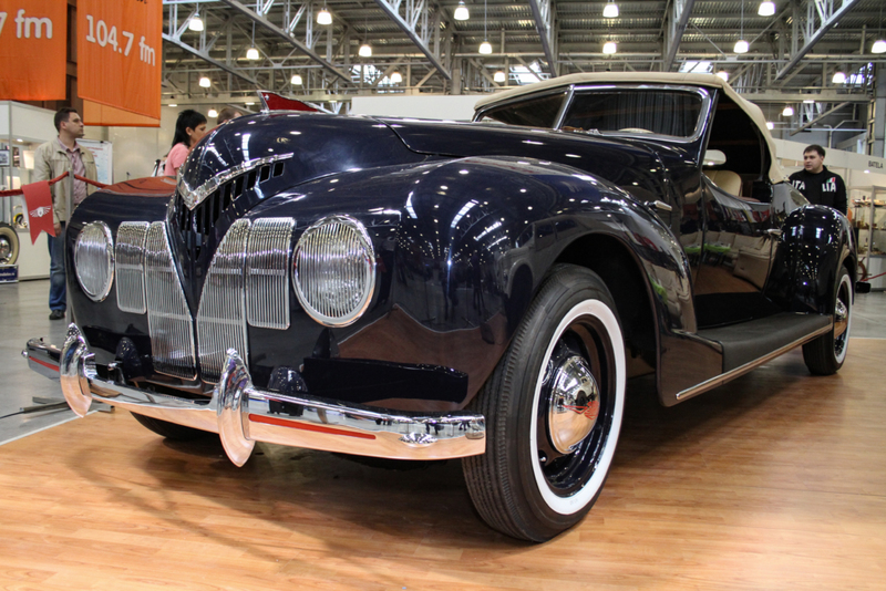 1939 ZIS-101 Sport Coupe | Shutterstock